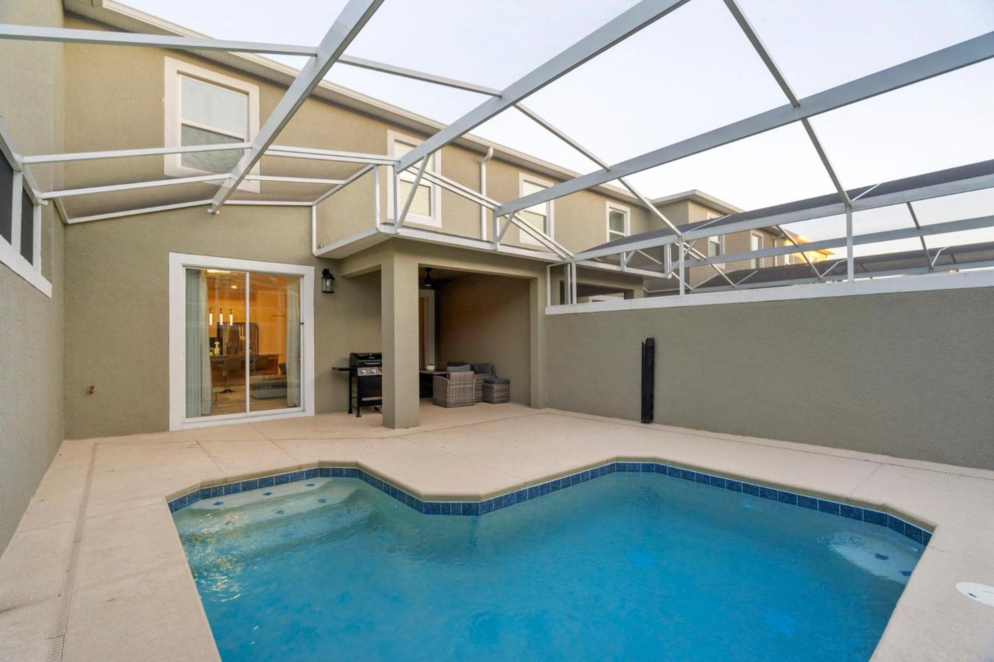 Special 4bedroom Th W-private Pool Next To Holiday home